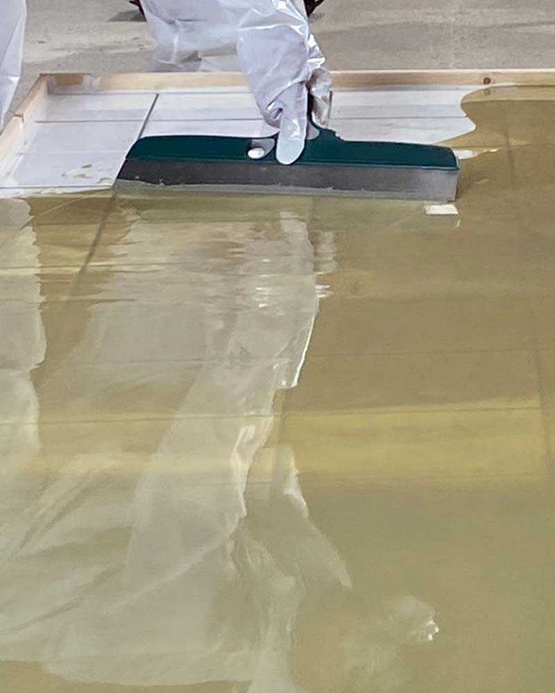 Kom ihåg lämpligt skydd vid hantering och applicering av Smooth Prepare, som är en epoxiprodukt.